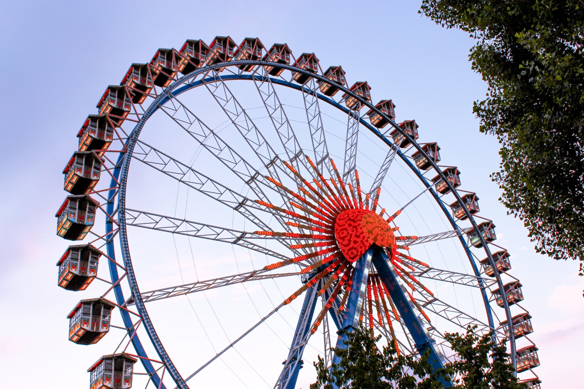 Riesenrad auf dem Gäubodenvolksfest in Straubing